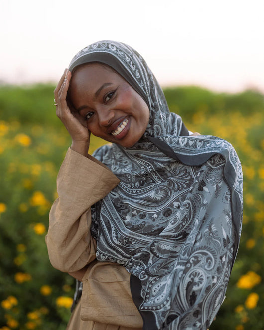 Pañuelo Hijab de Satén Estampado - Image 49