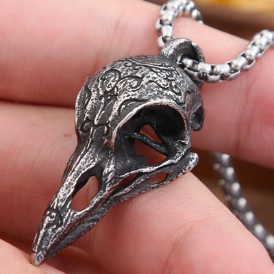 Collar Vintage Calavera de Cuervo para Hombre - Diseño Versátil - Image 3