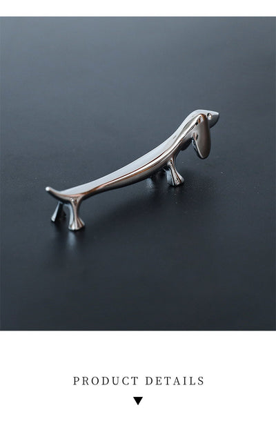 Reposapalillos Perro Salchicha con Cuchillo - Image 4