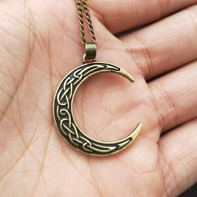 Collar Elegante con Dije Luna Chapado en Oro - Aleación de Zinc - Image 9