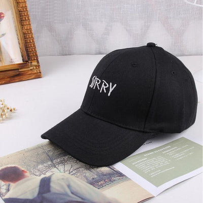 Gorra de Béisbol con Letras Bordadas y Protección Solar - Image 3