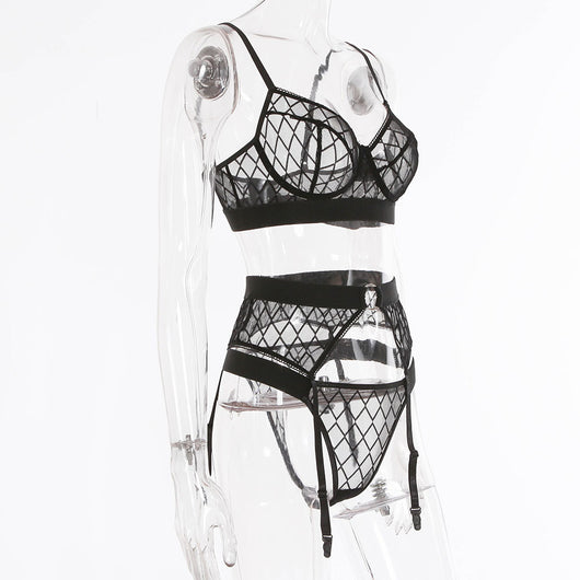 Conjunto de Lencería Sensual en Malla de Tres Piezas - Image 15