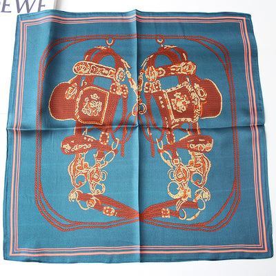 Pañuelo de Seda Coreano 53cm con Diseño Floral Mixto - Image 9