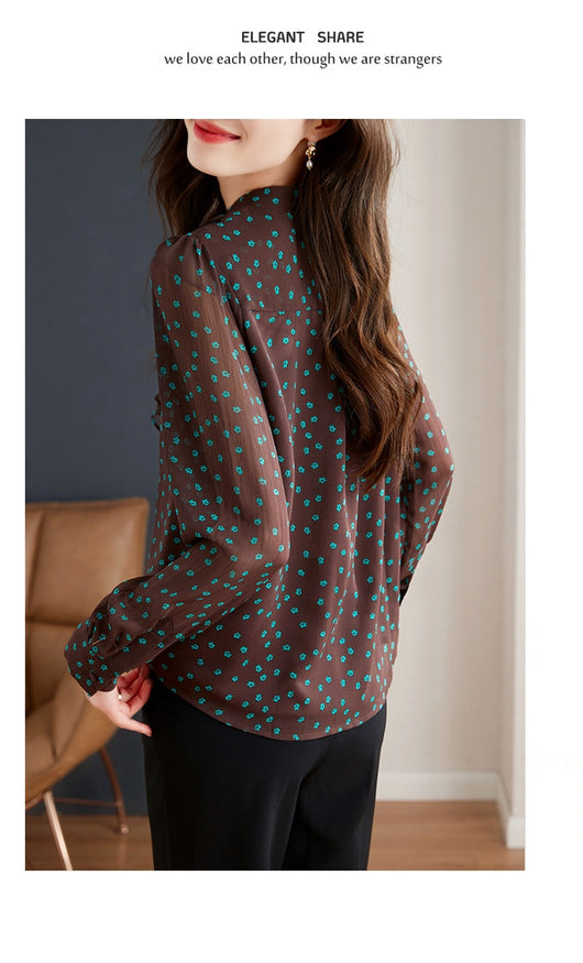 Blusa de Gasa con Cuello de Encaje Floral y Mangas Largas - Image 11