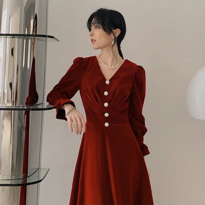 Vestido Rojo Francés con Cintura Ajustada - Image 3