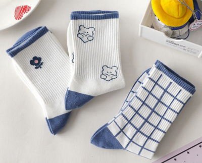Calcetines Medianos Estilo Coreano con Osito Adorable - Image 11