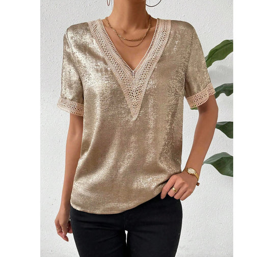 Blusa Elegante para Mujer con Encaje y Escote en V - Image 10