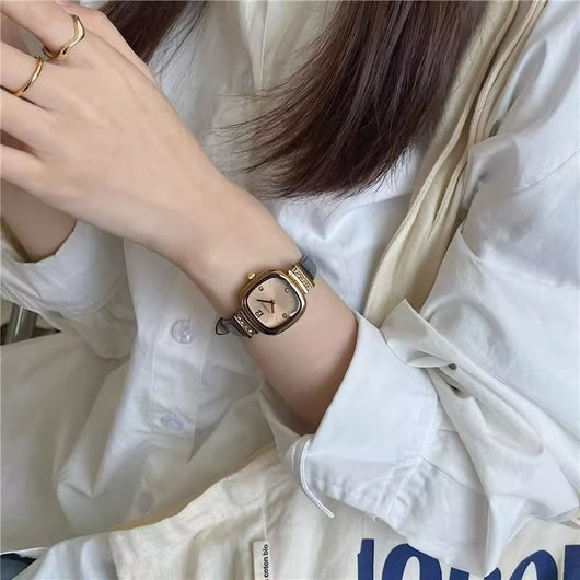 Reloj Minimalista para Mujer con Diseño Cuadrado Retro - Image 16