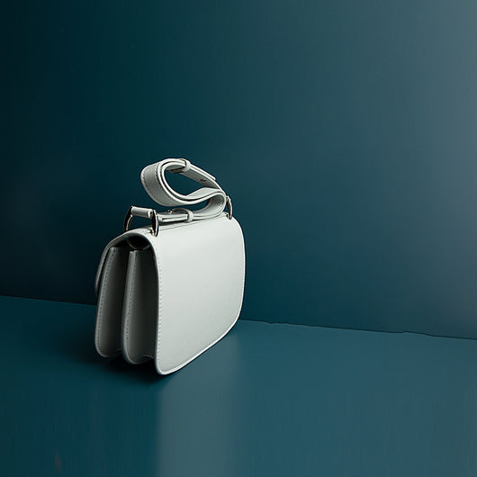 Bolso Messenger de Cuero Genuino para Mujer - Diseño Exclusivo - Image 11