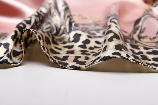 Pañuelo Cuadrado Estampado Leopardo Estilo Europeo - Image 25