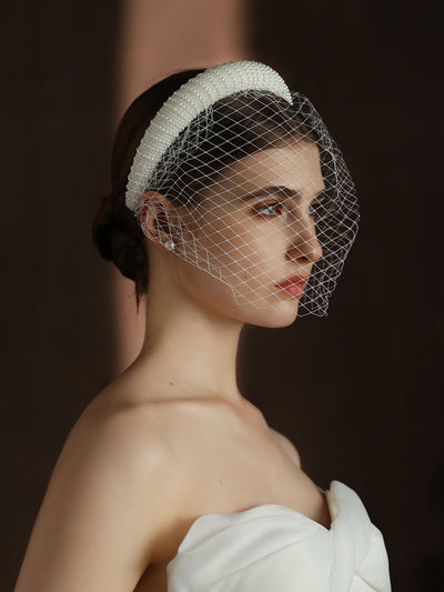 Velo Nupcial Estilo Audrey Hepburn Blanco Vintage con Cuentas y Malla Grande - Image 11