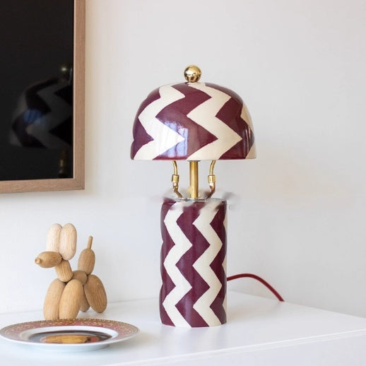 Lámpara de Mesa Rayada para Sala, Oficina y Dormitorio - Image 9