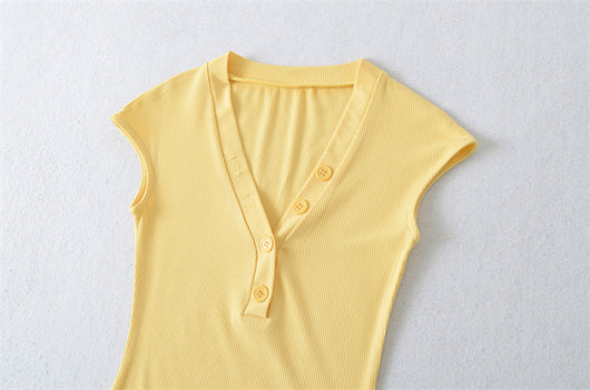 Playera Cuello V Ajustada de Manga Corta - Diseño Moderno y Favorecedor - Image 15