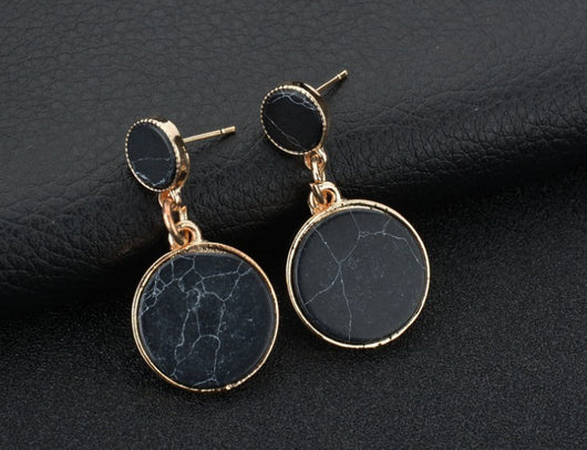 Aretes Geométricos Minimalistas y Versátiles - Image 6