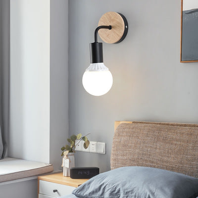 Lámpara de Pared Minimalista en Madera Maciza y Hierro para Dormitorio - Image 3