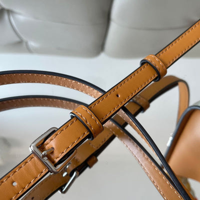 Bolso Crossbody Cuero Vacuno Pequeño Cuadrado - Image 8