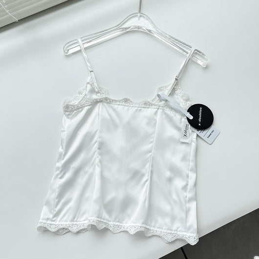 Blusa Slip Satinada Ajustada con Encaje Delicado - Image 21