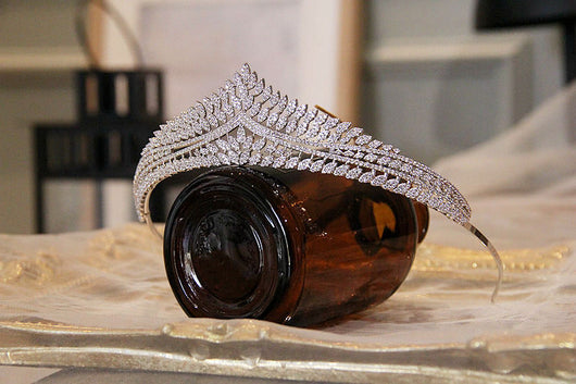 Corona de Circones Europeos con Incrustaciones - Accesorios para Cabello Estilo Asiático - Image 6