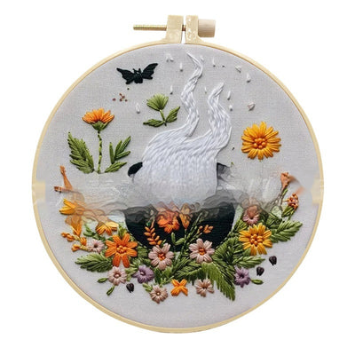 Bordado Artesanal Calavera con Patrón de Murciélago - Image 14