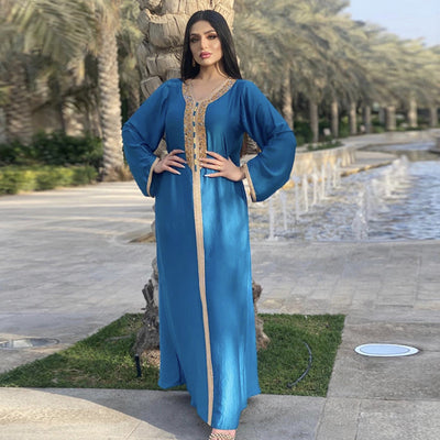 Abaya Elegante con Encaje de Diamantes y Cinta Brillante Estilo Dubai - Image 9