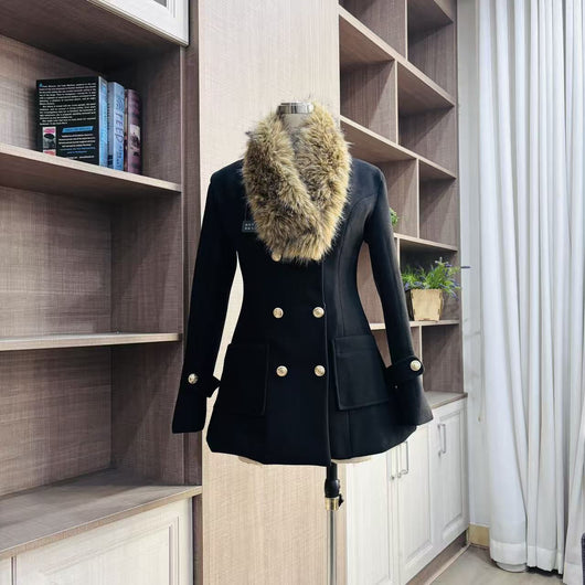 Abrigo Vintage Negro con Cuello de Pelaje Oversized - Image 12