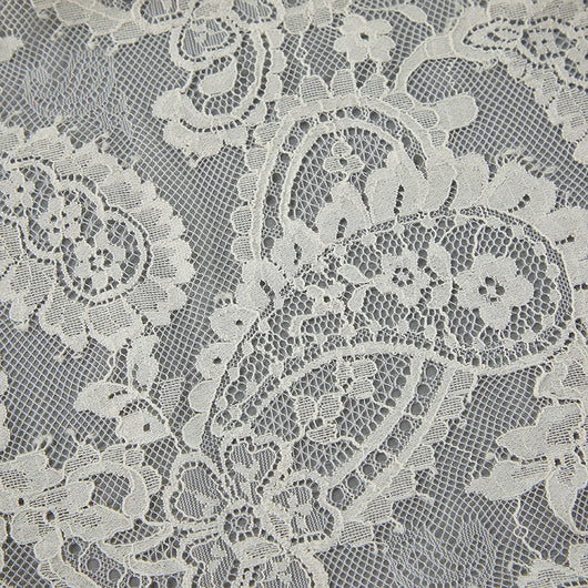 Blusa Elegante de Encaje Francés con Mangas Largas Transparentes - Image 16