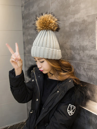 Gorro de Lana Tejido con Protección de Orejas para Otoño e Invierno - Image 8