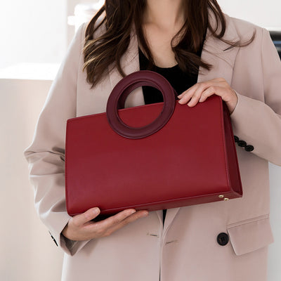 Bolso de Lujo con Diseño Contemporáneo