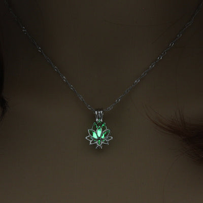 Collar Loto Calado Brillante en la Oscuridad - DIY Halloween - Image 11