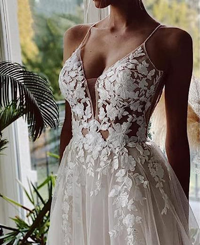 Vestido de Novia Elegante con Encaje y Espalda Descubierta - Image 12