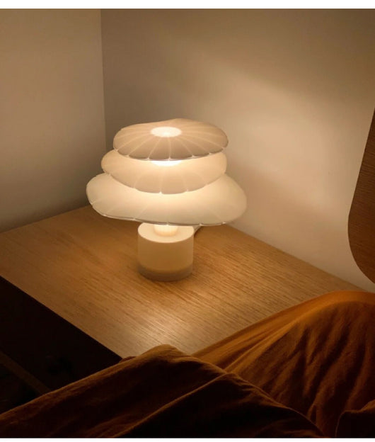 Lámpara de Mesa Artística con Atmósfera Creativa - Image 6