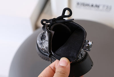 White toddler girls' boots with a holographic star pattern, lace-up front, and side zipper closure. - Image 34