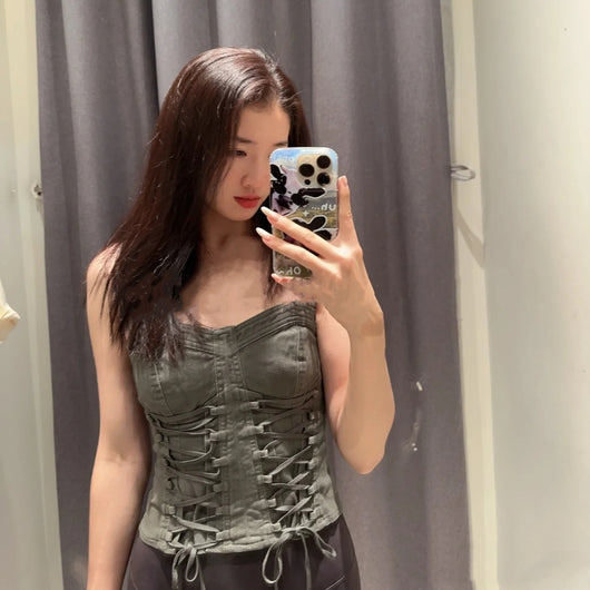Camiseta Ajustada sin Mangas para Mujer con Amarre Frontal