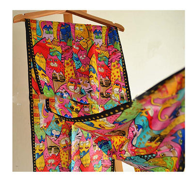 Pañuelo de Seda para Mujer con Estampado Arcoíris y Gatos - Image 4