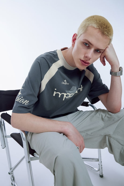 Playera Deportiva Retro con Tecnología Five-in-one Estilo Casual Americano - Image 9