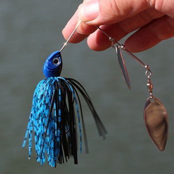 Señuelo Giratorio con Lentejuelas para Pesca de Bajo - Cebo de Superficie Premium - Image 3