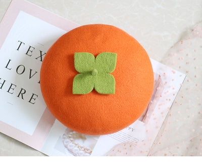 Gorro de Lana Artesanal para Mujer con Diseño Frutal Creativo - Image 7