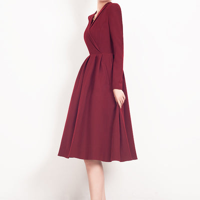 Vestido Rojo Escote en V con Cuello Solapa - Image 2
