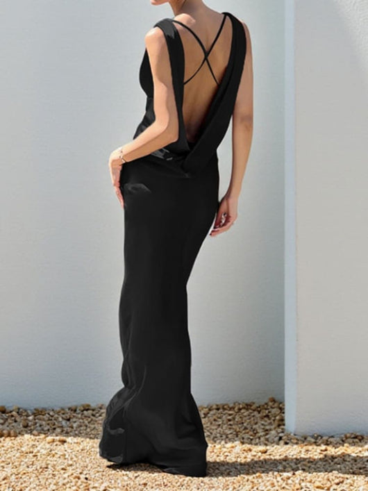 Vestido Elegante con Escote Drapeado Profundo - Image 3