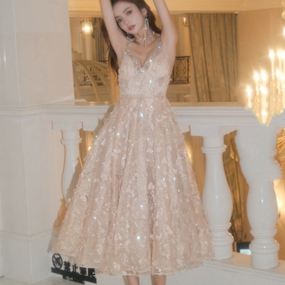 Vestido de Fiesta con Cristales y Tirantes para Compromisos y Celebraciones - Image 8