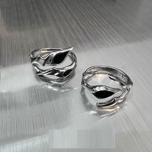 Anillo de Ónix Negro Irregular Diseño Street Tide Unisex Alta Gama - Image 5