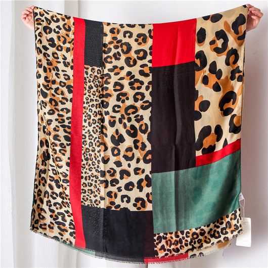 Pañuelo Estampado Leopardo con Contraste de Colores Dongdaemun para Mujer - Image 3
