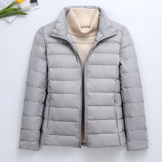 Chaqueta Slim Ultraligera con Capucha y Cuello Alto - Image 6