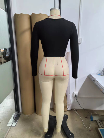 Blusa Crop Top Cuello Redondo Manga Larga para Mujer - Image 9