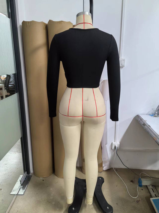 Blusa Crop Top Cuello Redondo Manga Larga para Mujer - Image 9