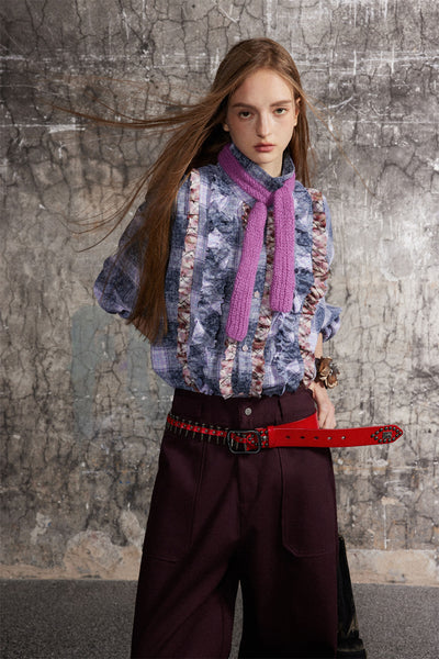 Blusa Holgada con Cuello Solapa y Encaje Plisado - Image 30