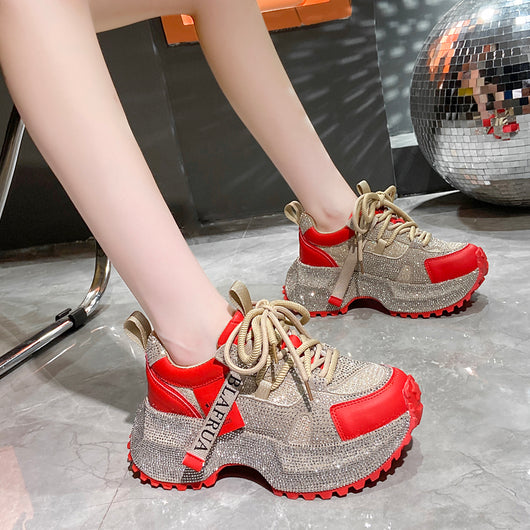 Tenis Deportivos Brillantes con Lentejuelas, Diseño Plateado y Rojo con Cristales - Image 11