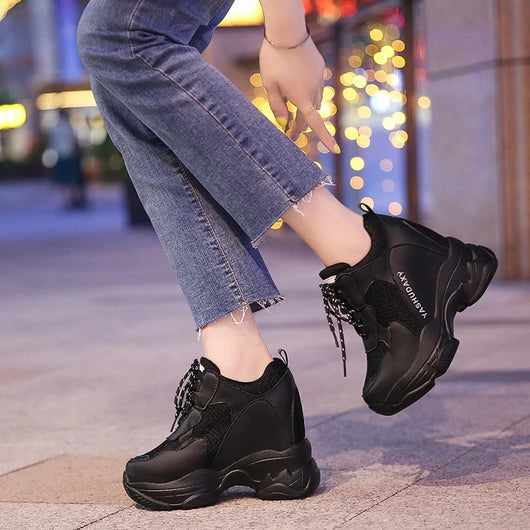Zapatillas Deportivas Papá Elevadas de Boca Baja en Trifle - Image 13