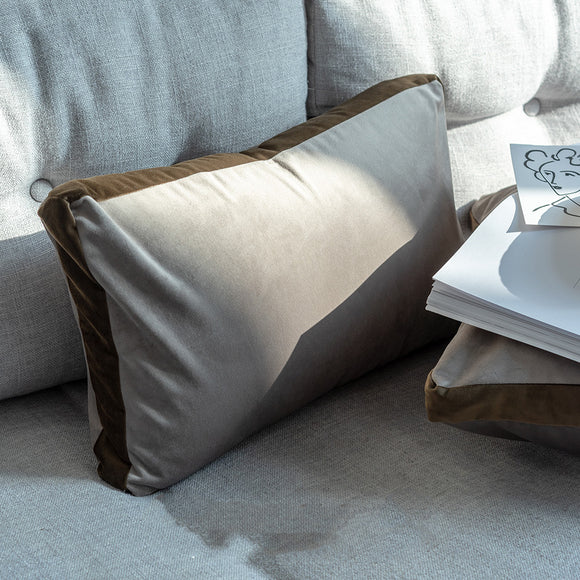 Funda de Almohada Lumbar en Terciopelo Gris - Soporte Versátil