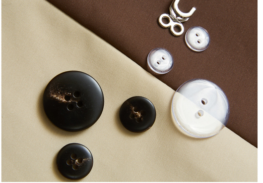 Abrigo Trench Impermeable y Antipolilla para Mujer con Protección Antiarrugas - Image 7